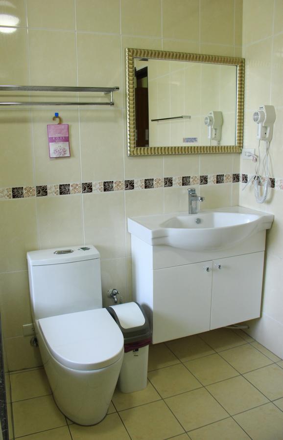 Lu An Backpacker Hostel Jiji Εξωτερικό φωτογραφία